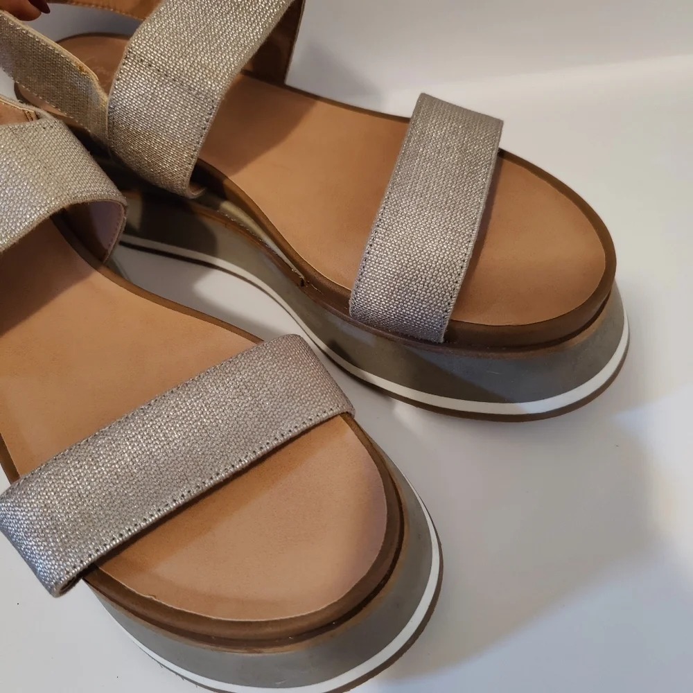 Crown Vintage Women's Perrin Platform Chunky Sandal